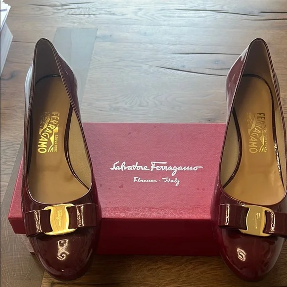 Salvatore Ferragamo | Shoes | Never Worn Ferragamo Pumps Red  display picture 3